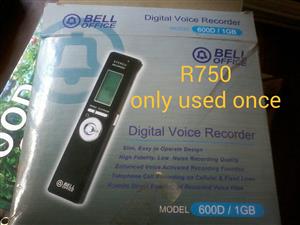 Digital Voice Recorder Model 600D/1GB - Bell Office
