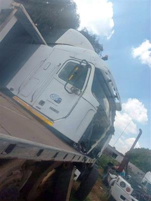 Freightliner argosy cabs selling as is