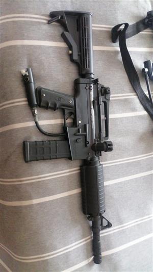2 Paintball guns