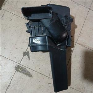 Hyundai i20 air filter box 
