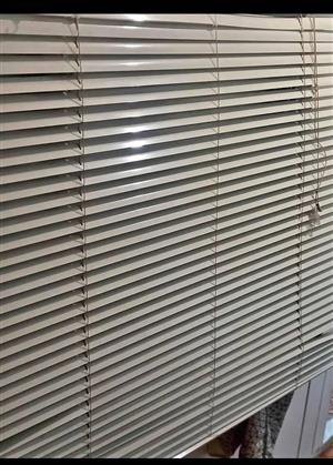Window blind 1.80m x 1.80m 