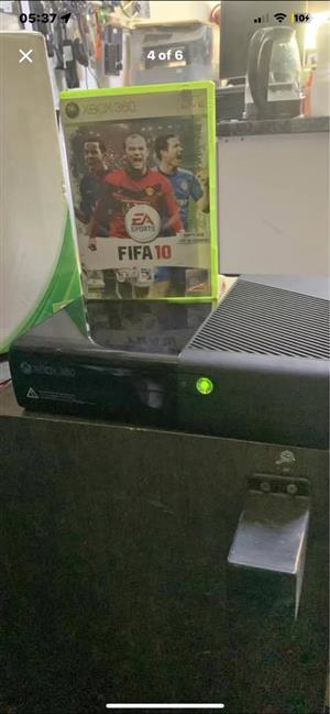 Xbox 360 in box with 1 controller  280 Steve Biko rd Gezina  Pretoria  Wattsup 