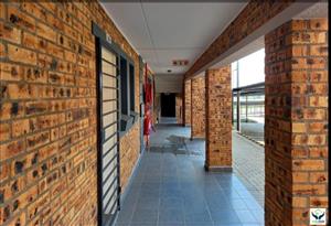 Apartment For Sale in Riverside View
