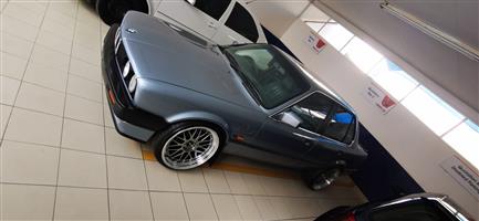 BMW E30 320i M20B25 Executive A/C 