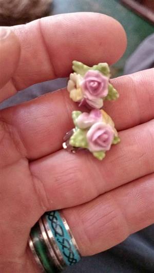 Vintage Porcelain Flowers earings
