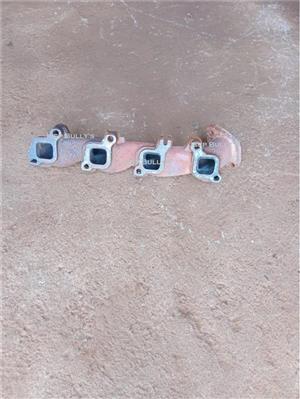  Wk1 5.7 Exhaust Manifold In Store  