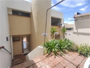 Spacious 3 Bedroom Townhouse With Views – Umgeni Park