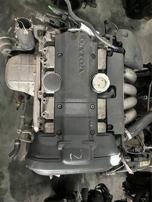 B4204T3 ENGINE  2.0 VVTI