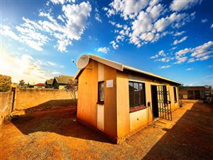 House For Sale in Mahube Valley
