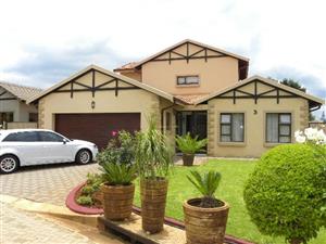 BEAUTIFUL AND MODERN HOUSE FOR SALE IN A FULL TITLE ESTATE IN MONTANA