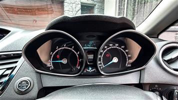 2017 Ford Fiesta Titanium ,heated seats 