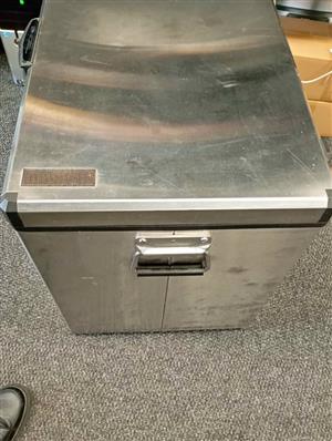 Engel SS40 F 40L Portable AC/DC 42W Fridge, 6 Months Warranty