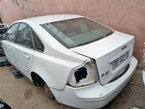 Volvo s40 2.4i Stripping For Spares