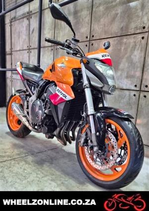 2010 HONDA CB1000R - 