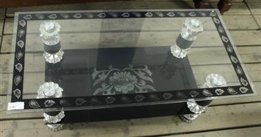GLASS COFFEE TABLE (S067277A) 