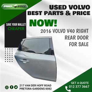 2016 VOLVO V40 RIGHT REAR DOOR