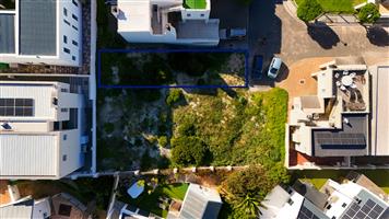 Prime opportunity in Waterfront Estate