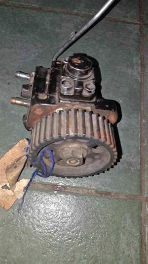 Opel Zafira 1.9cdti diesel pump