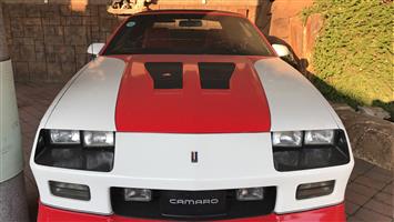 Chev Camaro 2528 IROC -Z Convertible V8
