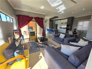 House For Sale in Amandasig