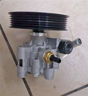 TOYOTA RUNX 1.8 POWERSTEERING PUMP.