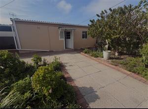 Free standing Garden Granny flat offered to rent in Belthorn off Thornton rd 