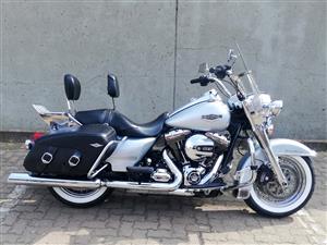 Stunning 2014 Road King Classic