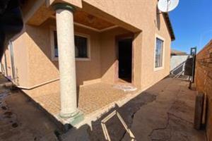 2 Bedroom House for sale