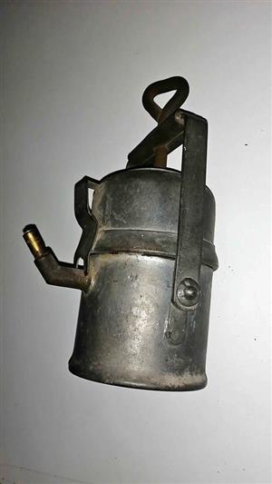Miners lamp, carbide