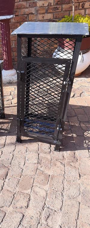 Cage for 19kg gas bottle.