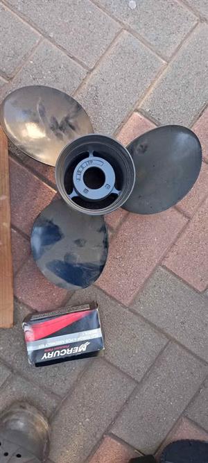 Mercury boat propeller black max new