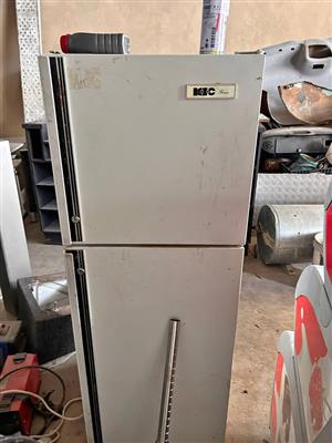 Fridge/freezer (top-freezer) — Clearance, Mayfair