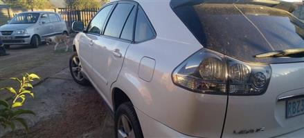 Lexus 2004 SUV RX 300 3 L petrol