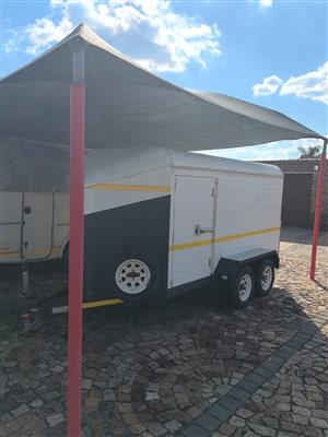 Double axcel trailer.