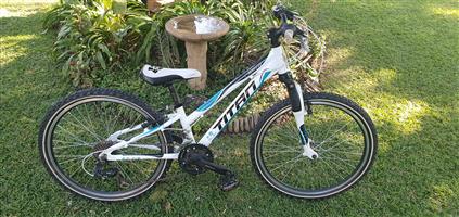 titan 24 inch mountain bike