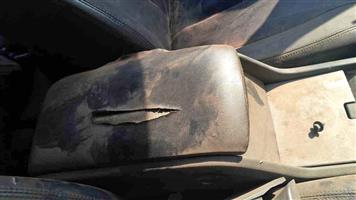 Nissan Murano center arm rest