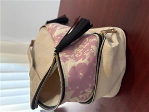 5-Piece Beauty & Lifestyle Accessory Bundle (Must-See!)