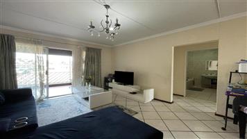 Townhouse For Sale in Mulbarton