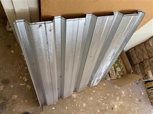 METAL STEEL SCRAP OFFCUTS ODDS ENDS CURRUGATED ROOF SHEETS SQUARE ROUNDTUBE 