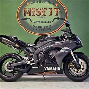 2004 Yamaha  R-1