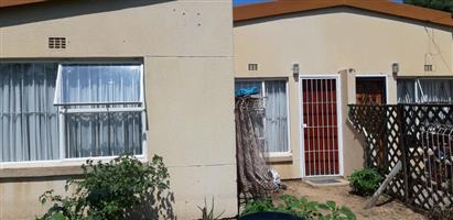 Apartment For Sale in Bloubosrand