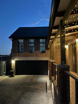 Ultra-Modern Luxury Home with Spectacular Goukou River Views | Stilbaai Hoogte