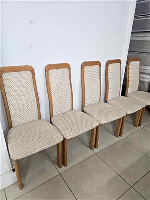 6 oak dinging chairs