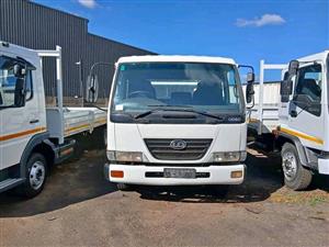 2005 Nissan UD60 Dropside Truck 