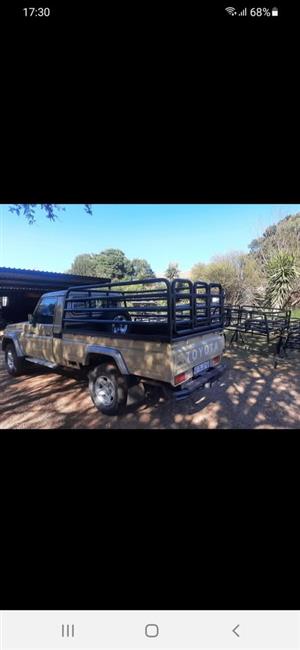 Cruiser cattle rails
