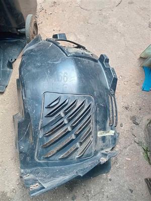 Front Left Fender Liner 1668802605 1668802205 A1668802605 Compatible With MERCEDES-BENZ GL-CLASS W16