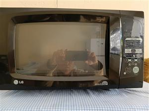 MICROWAVE OVEN FOR SALE