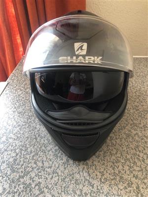 Helmet for sale - Shark D-SJWAL HIWO with Sun visor (Medium)