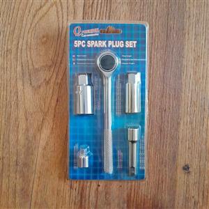  5PC Spark Plug Set - Essential Tune-Up Tool
