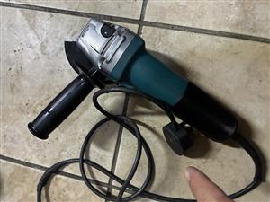 Angle Grinder Makita 